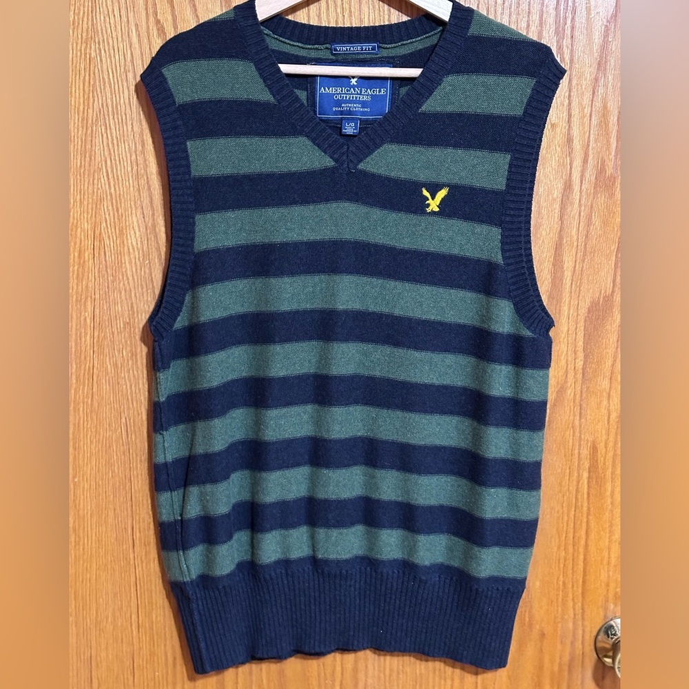 American Eagle men’s sweater vest sz large Halloween‎